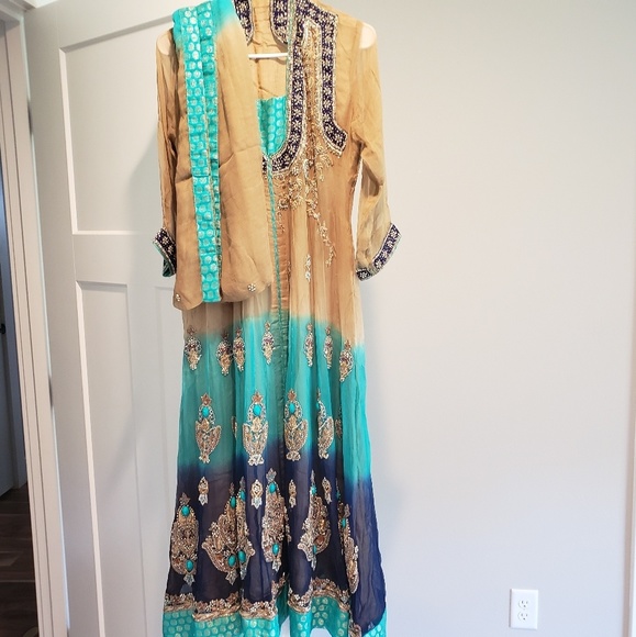 Dresses & Skirts - Pakistani dress formal